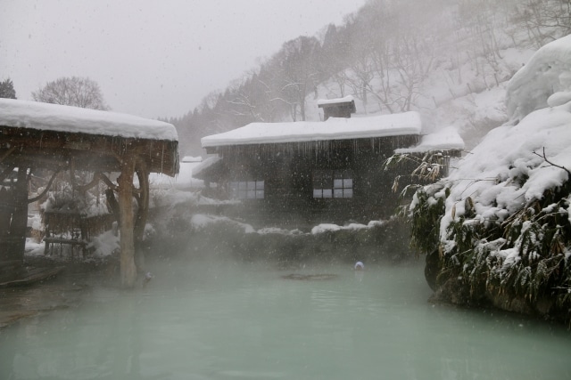 鶴の湯温泉 １～混浴露天風呂～