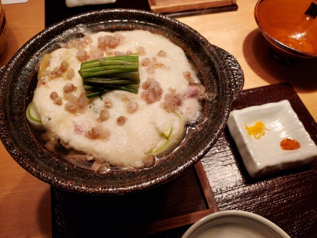 角館山荘 侘桜 の食事は、ミシュラン二つ星シェフが企画演出！