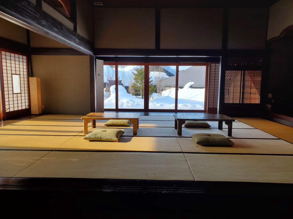 「 角館山荘 侘桜 」に宿泊し、何もしない贅沢を体感する