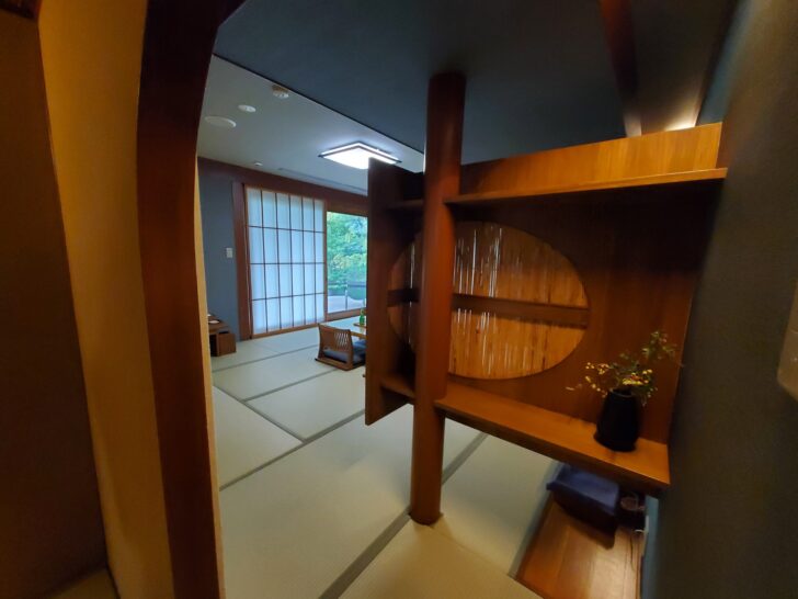 稲住温泉 の離れが最高でした。天の坐の「嵐亭」は、客室にお風呂が二つ付いています